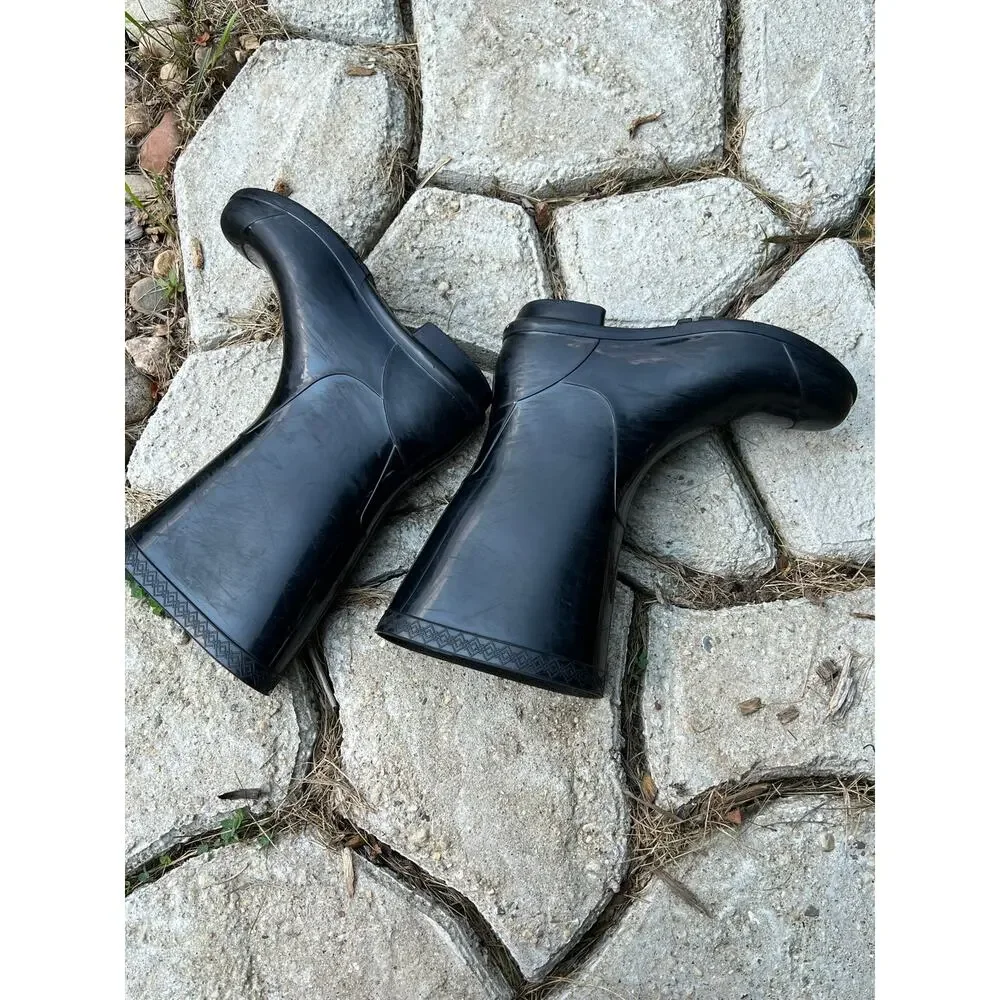 Ugg Raana Rain Boots 4 Girls Black Pull On Glossy Waterproof Puddle Jump